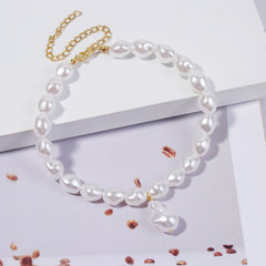 Faux pearl beaded irregular pendant necklace