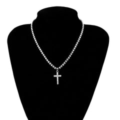 Cross pendant rhinestone necklace