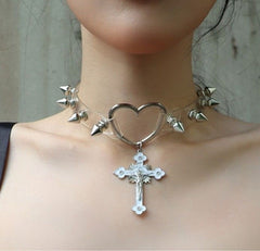 Cross pendant heart ring rivet choker necklace